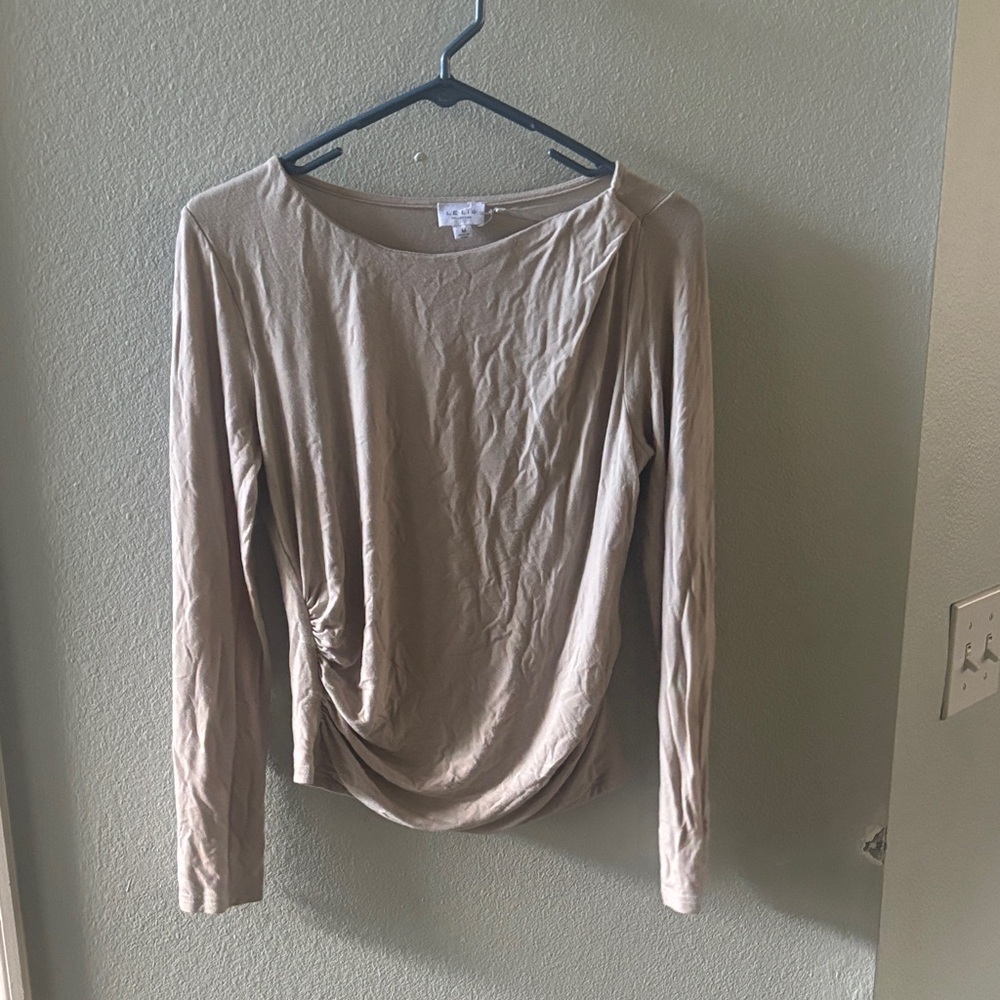 Le Lis Taupe Long Sleeve Blouse